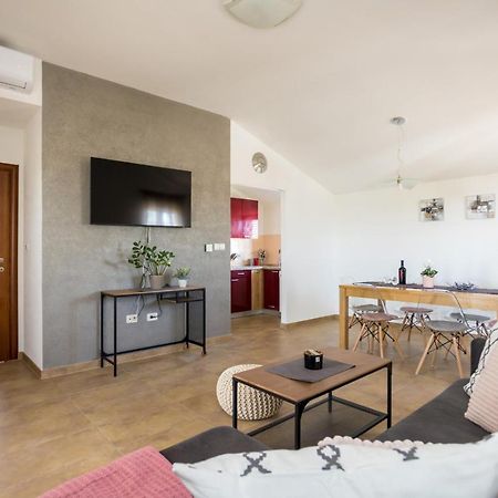 Apartmani Beba Omišalj Eksteriør billede
