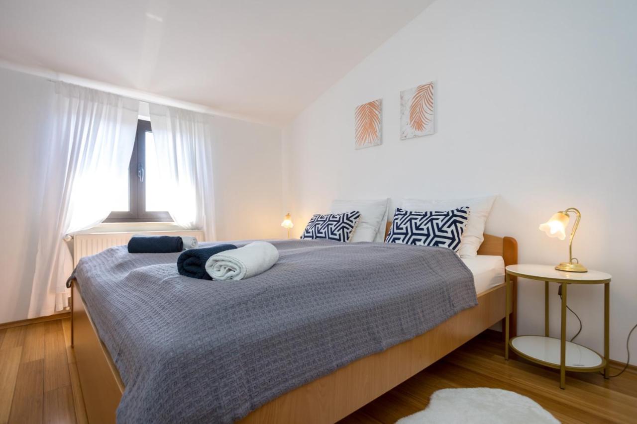 Apartmani Beba Omišalj Eksteriør billede
