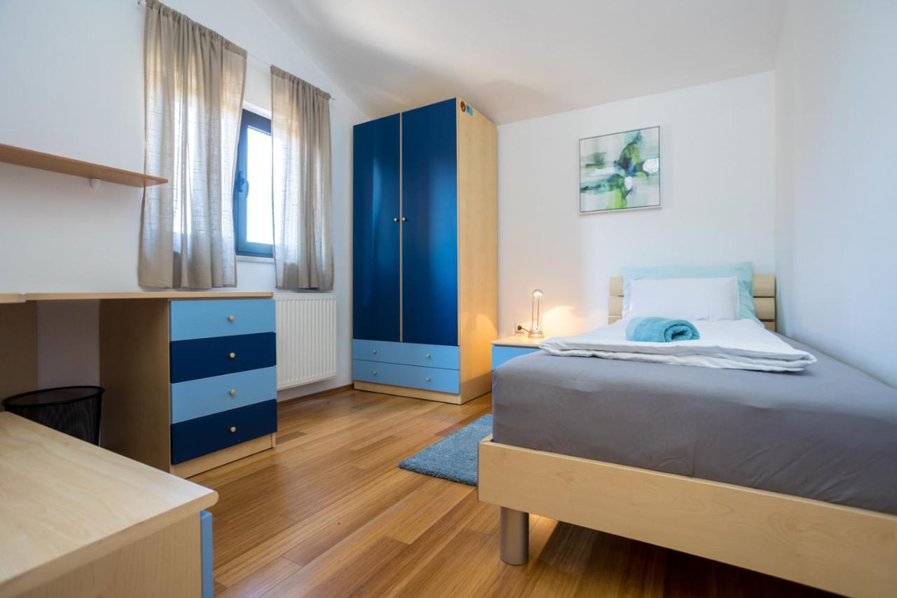 Apartmani Beba Omišalj Eksteriør billede