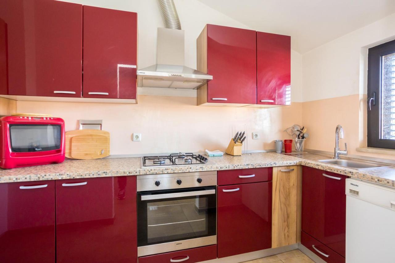 Apartmani Beba Omišalj Eksteriør billede