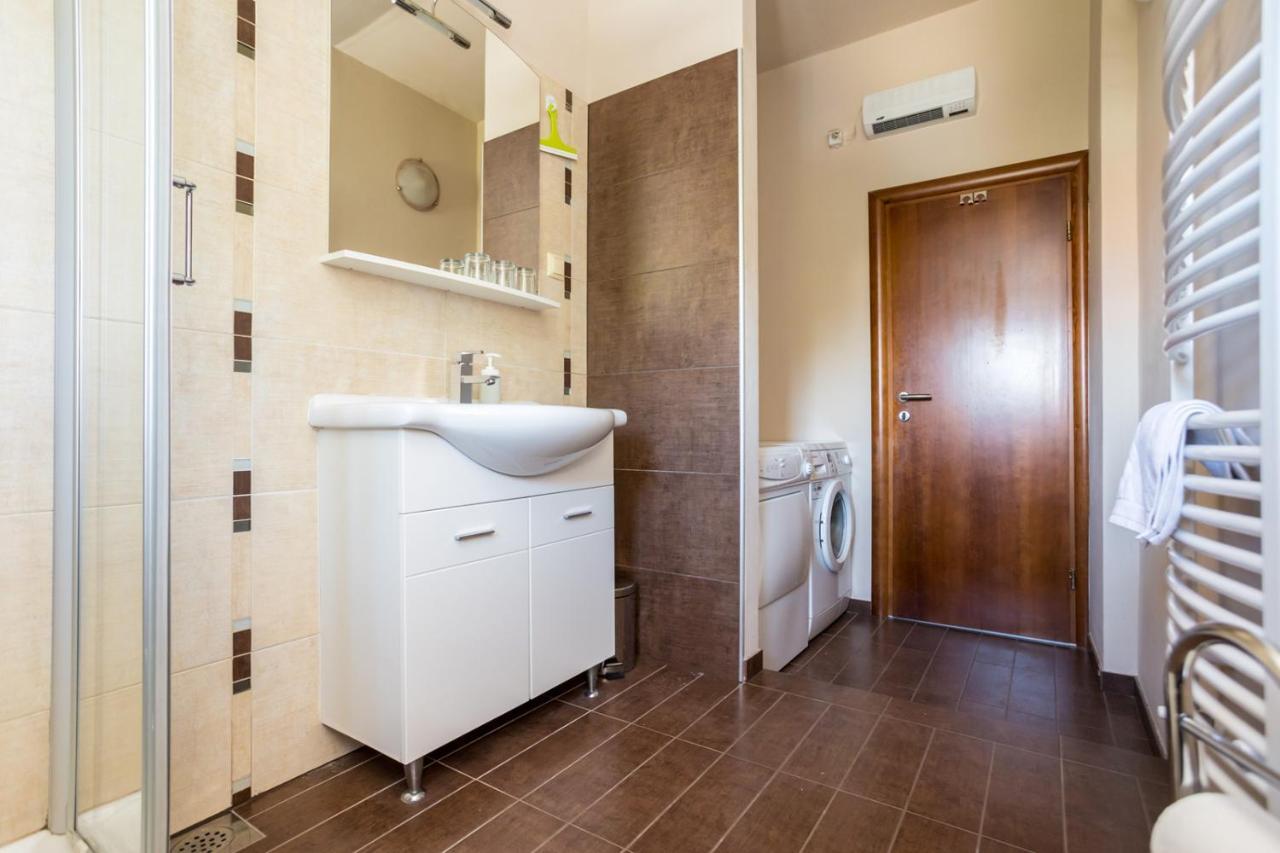 Apartmani Beba Omišalj Eksteriør billede